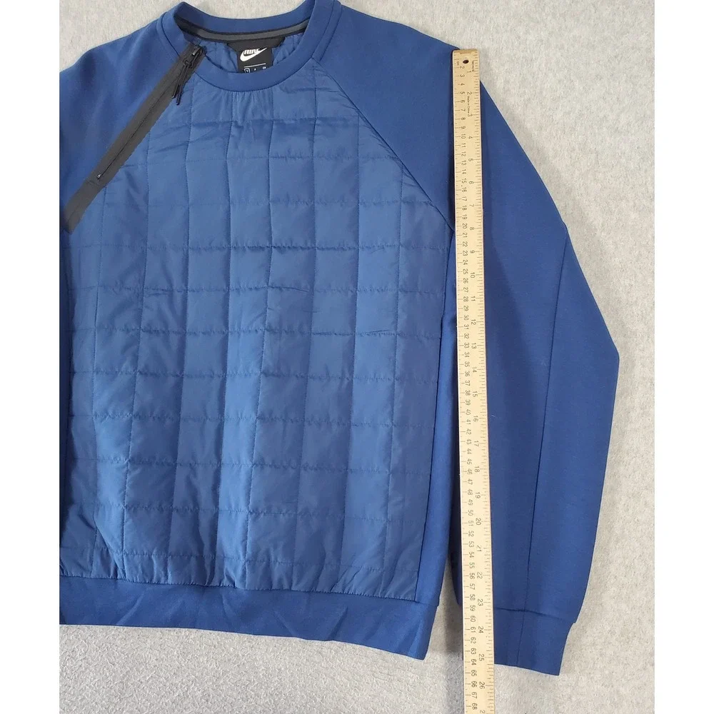 Nike unrestricted casual tonal